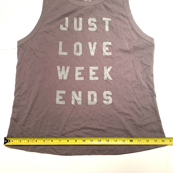 Just Love Weekends Tank - Picture 5 of 7